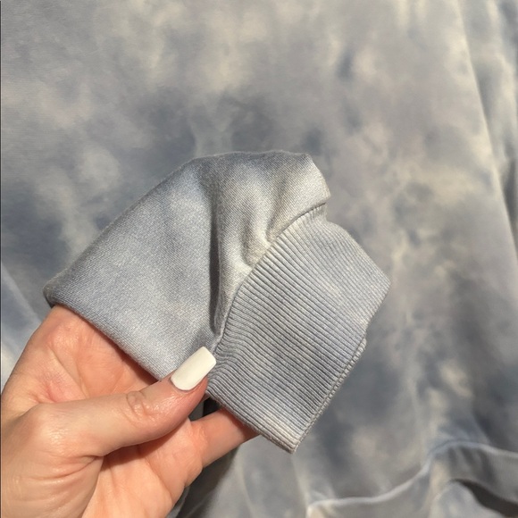 Beyond Yoga Day to Day Pullover in Blue Dream-Gray Cloud Dye - Picture 5 of 7